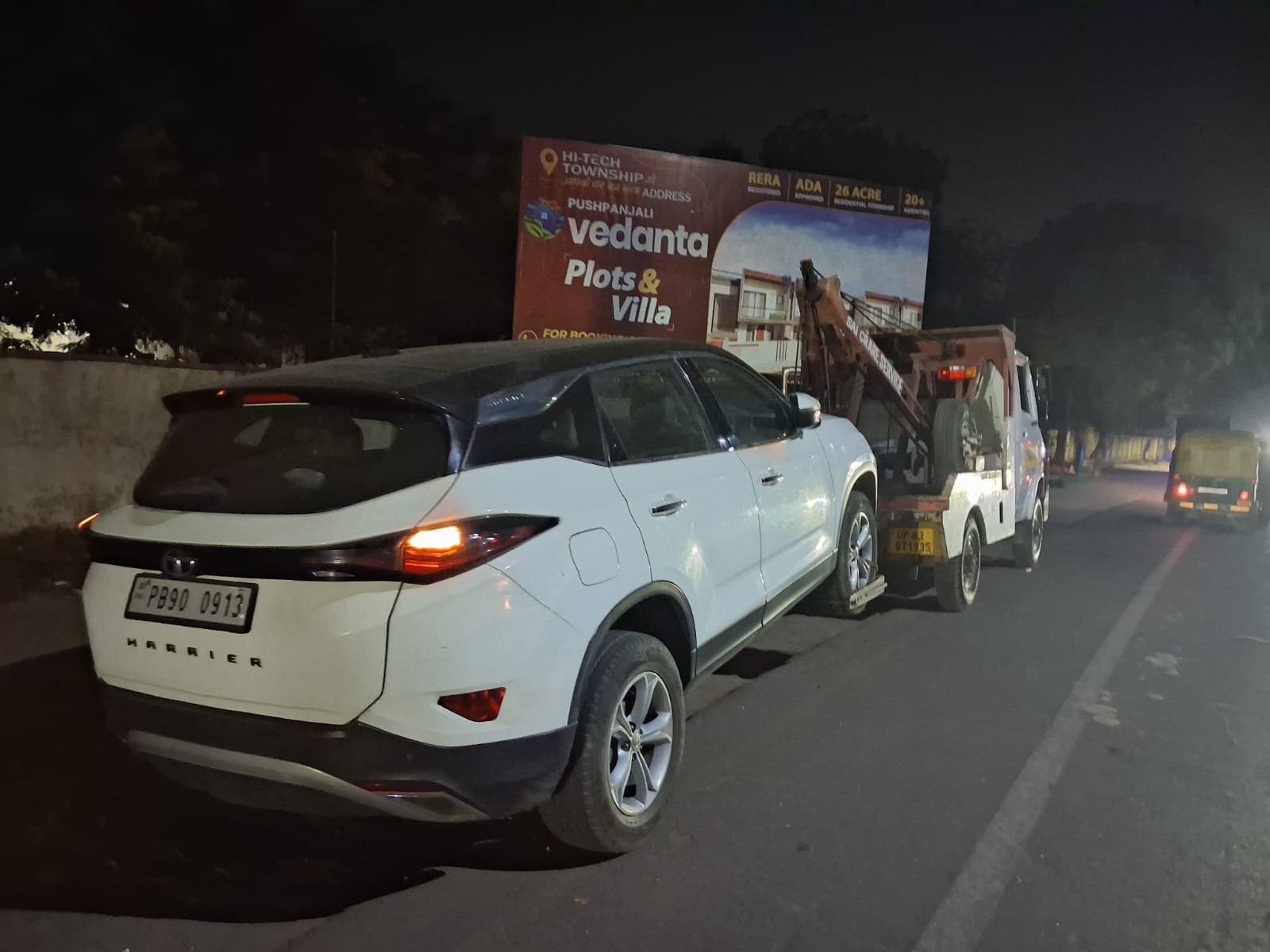 Sai Crane Service Agra - towing and crane work