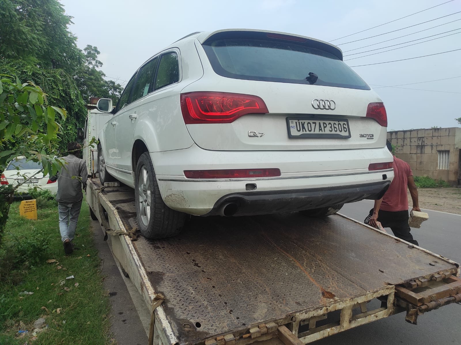Sai Crane Service Agra - towing and crane work
